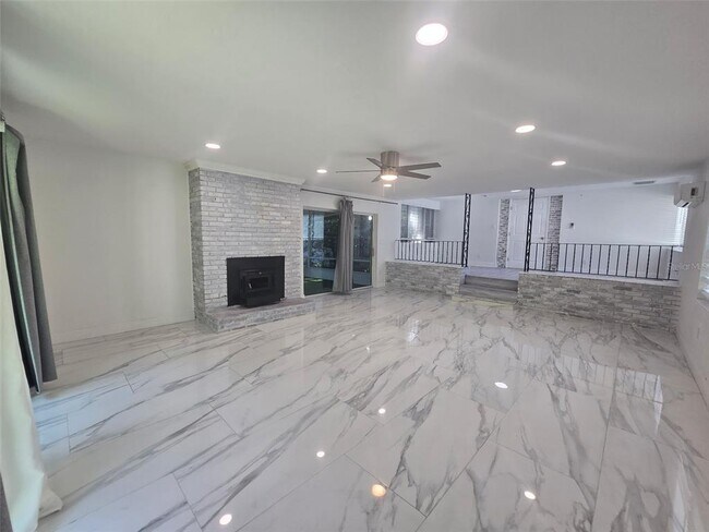 Building Photo - 2909 Hargill Dr