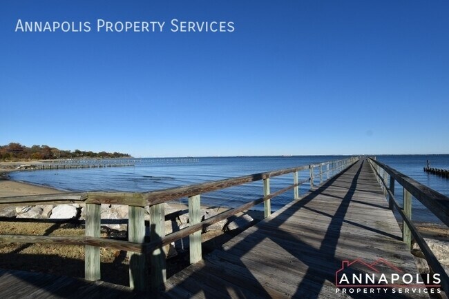 Building Photo - 1200 Bay Highlands Dr