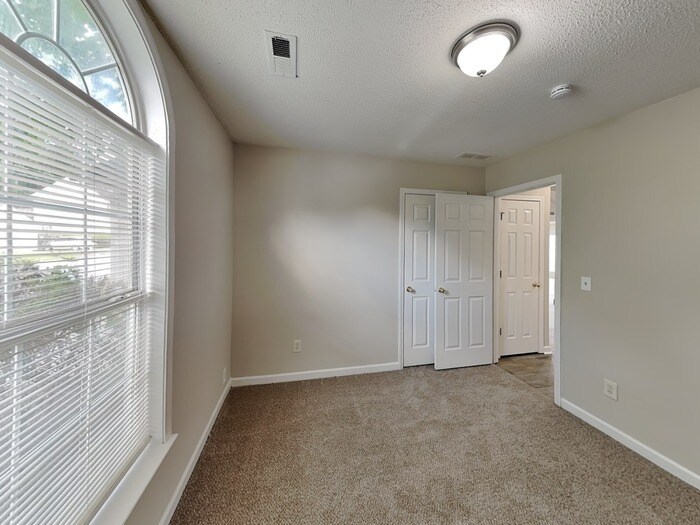 Building Photo - 1470 Isleworth Cir