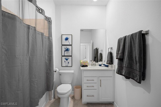 Building Photo - 15158 Bluffton Ln