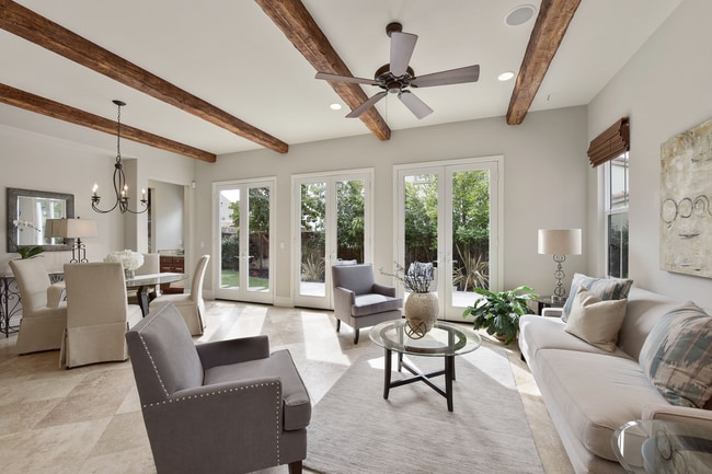 Building Photo - 4 Bed 5 Bath, Beautiful Home In Danville, With A Pool!