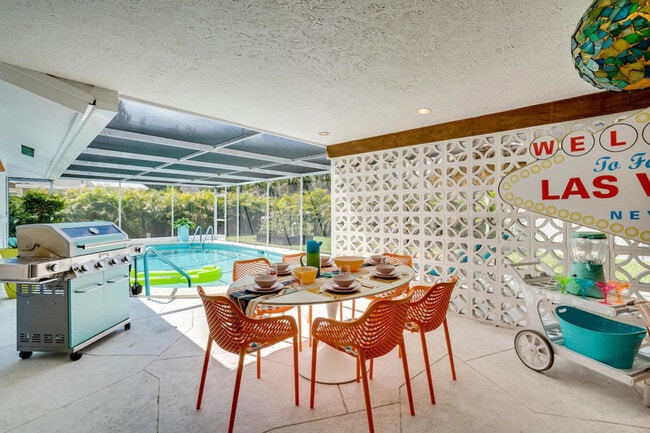 Building Photo - 2945 Upper Tangelo Dr