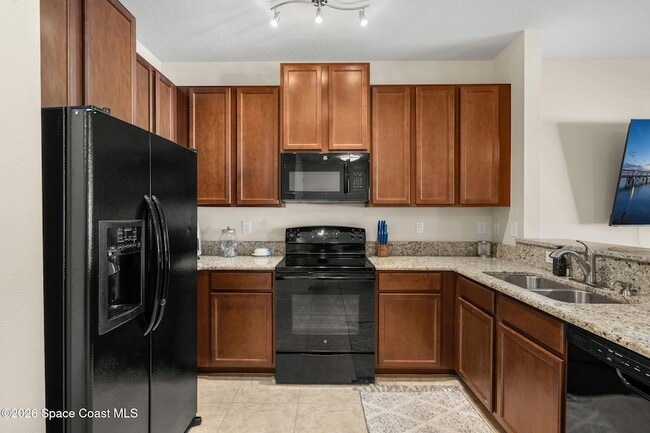 Building Photo - 2545 Revolution St