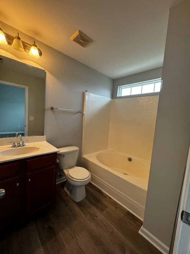 Building Photo - Modern Living Meets Southern Charm – Spaci...