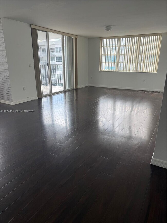 Building Photo - 2750 NE 183rd St