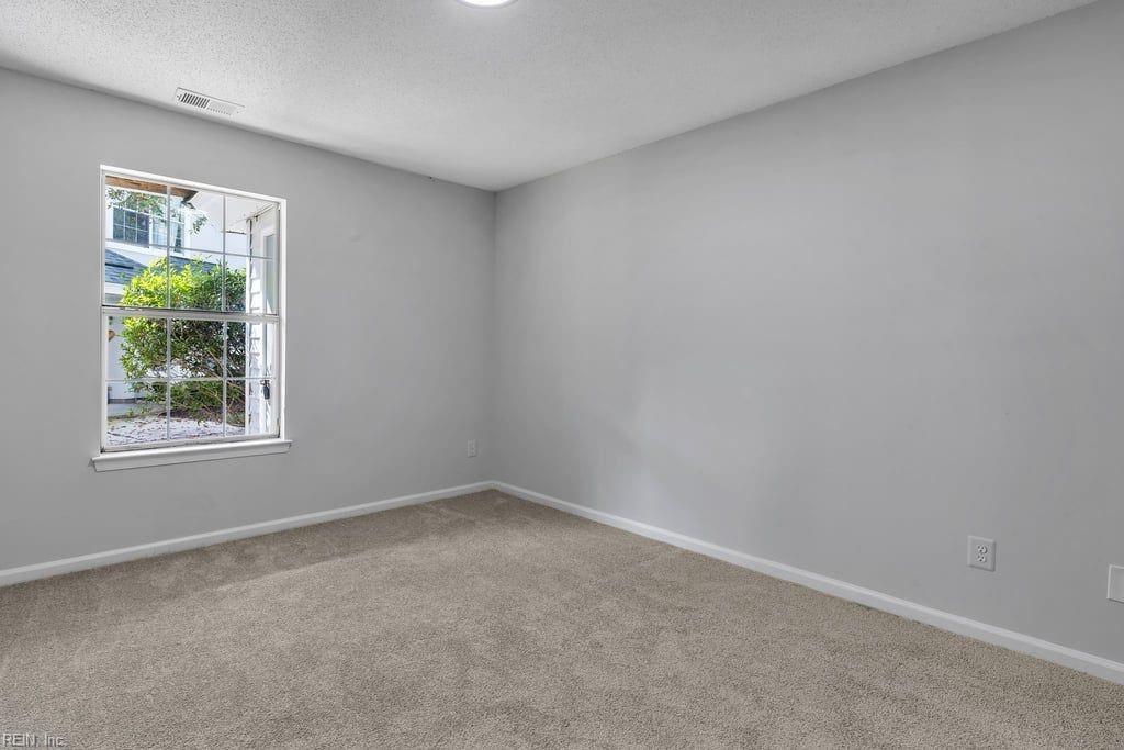 First floor, second bedroom - 459 Seahorse Run