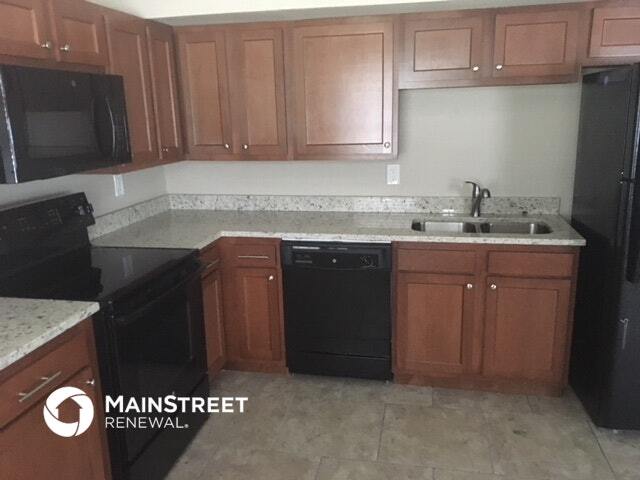 Building Photo - 1349 Parkwood St