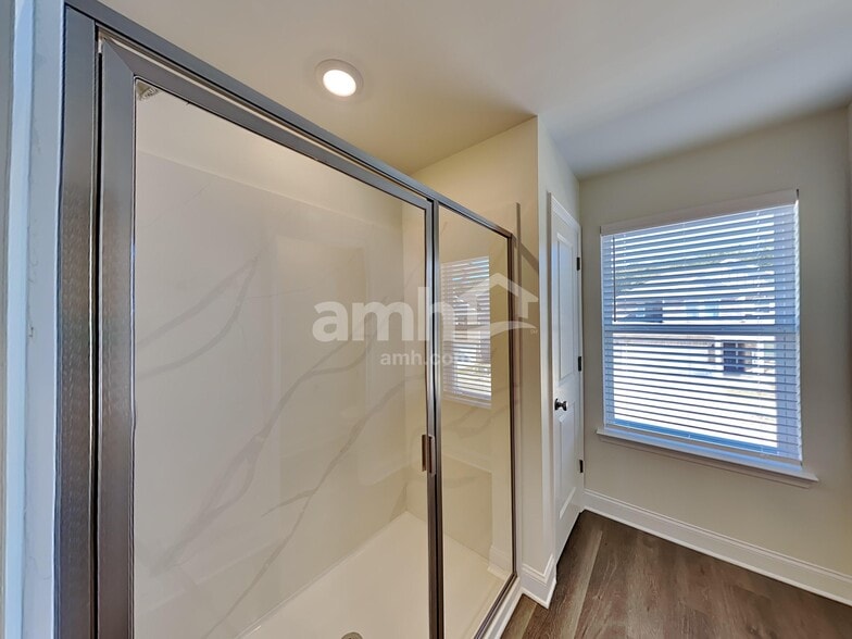 Building Photo - 3009 Ansley Place Rd