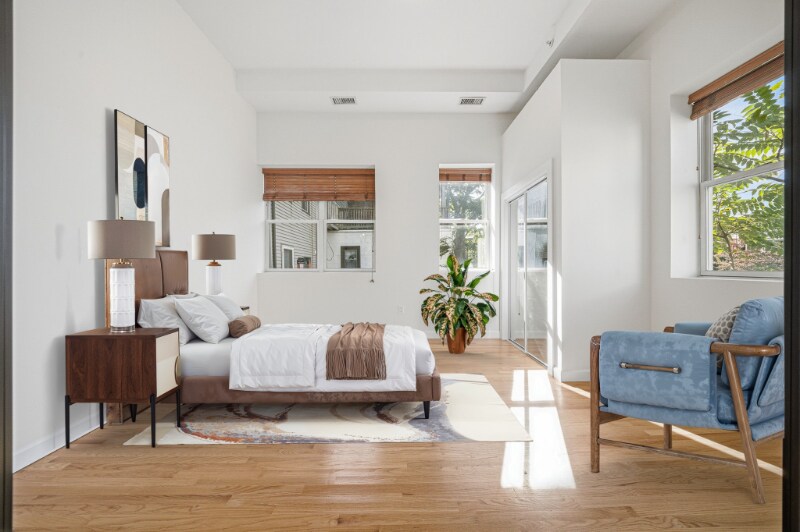 Building Photo - 156 Chelsea St