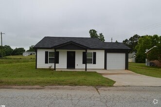 Building Photo - 91 Saluda Rd