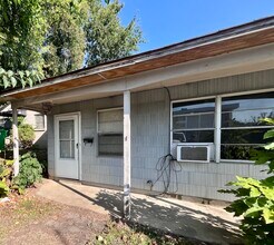 Building Photo - 811 2nd Ave N