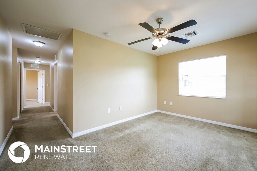 Building Photo - 3016 25th St W