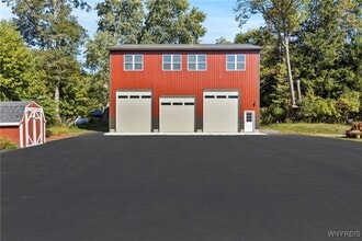 Building Photo - 5445 E Creek Rd