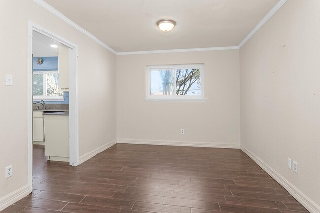 Building Photo - 13650 Cherrydown St