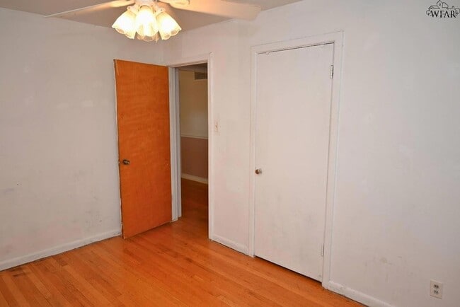 Building Photo - 4644 Bunny Run Dr
