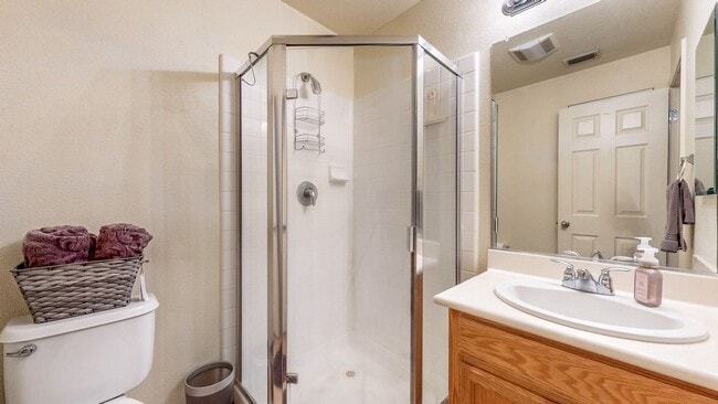 Building Photo - PURE Property Management - Adorable two-st...