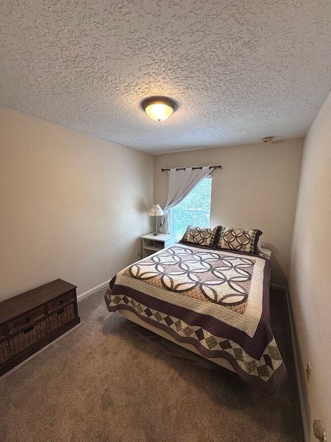 Building Photo - 3685 Creswick Cir