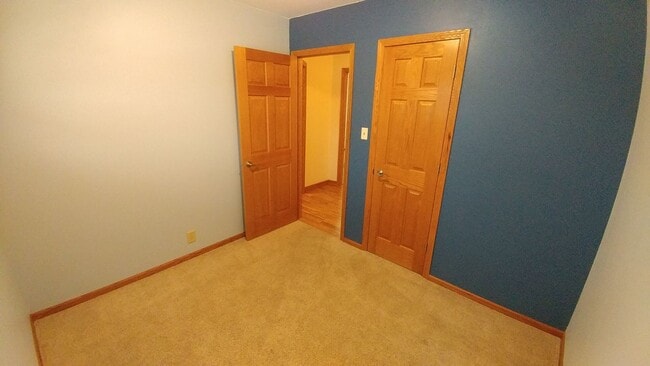 Building Photo - Charming 3-Bed Home with Private Yard – Gr...