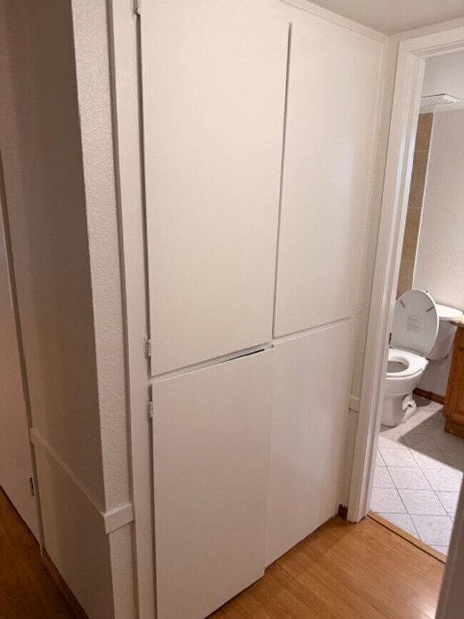 Building Photo - 3731-3733 Scallop Court