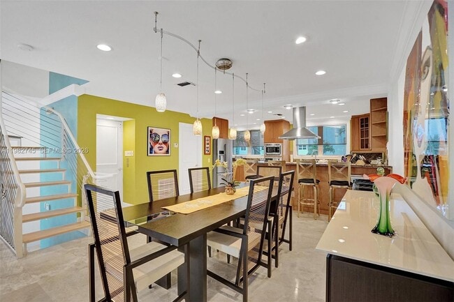 Building Photo - 3942 NE 171 St