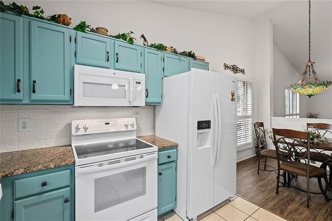 Building Photo - Single Family Home For Rent