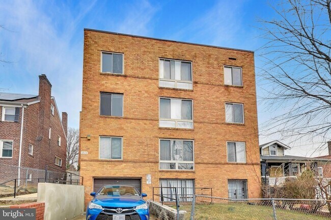 Building Photo - 5509 1st St NW