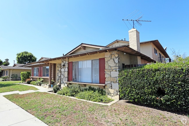 Building Photo - 16941 Gothard St