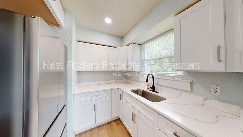 Primary Photo - 216 9th St S