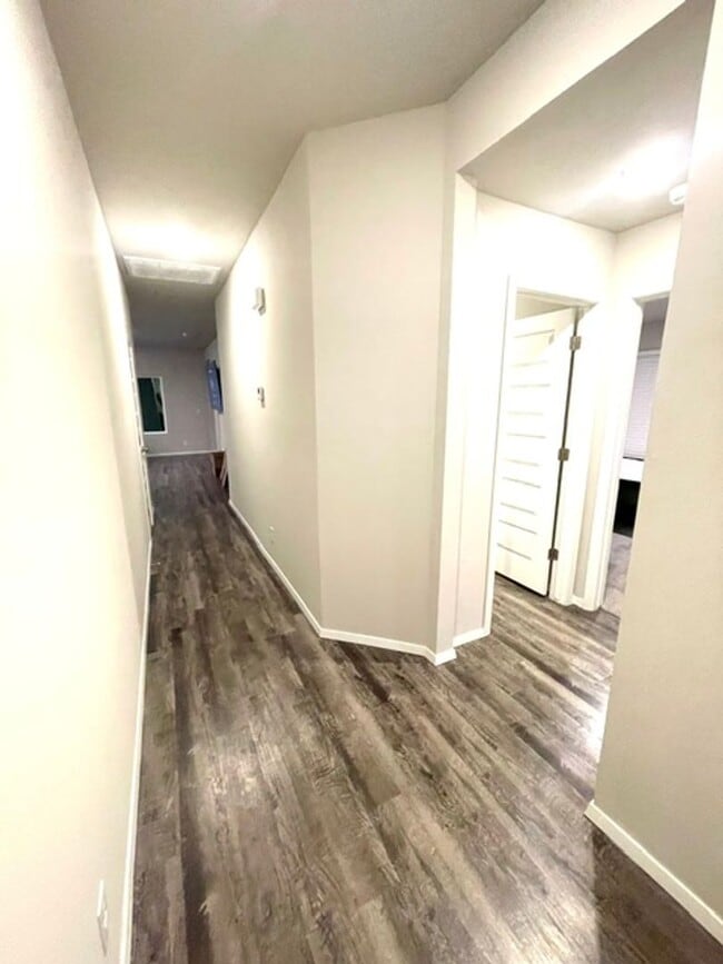 Building Photo - 4 Bed | 2 Bath in Broken Arrow!