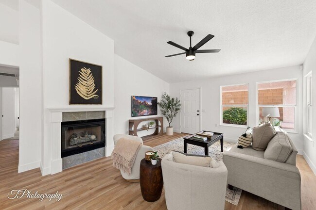 Building Photo - 1673 Warm River Dr