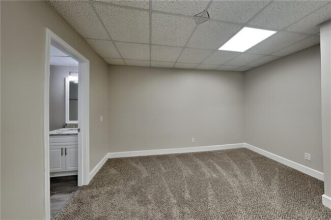 Building Photo - 411 Saddle Brooke Dr