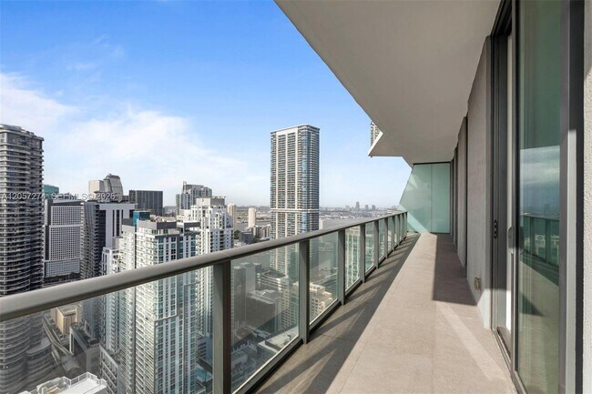 Building Photo - 1300 S Miami Ave