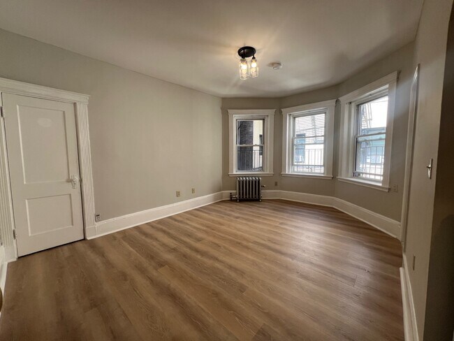Building Photo - 38 Hemenway St
