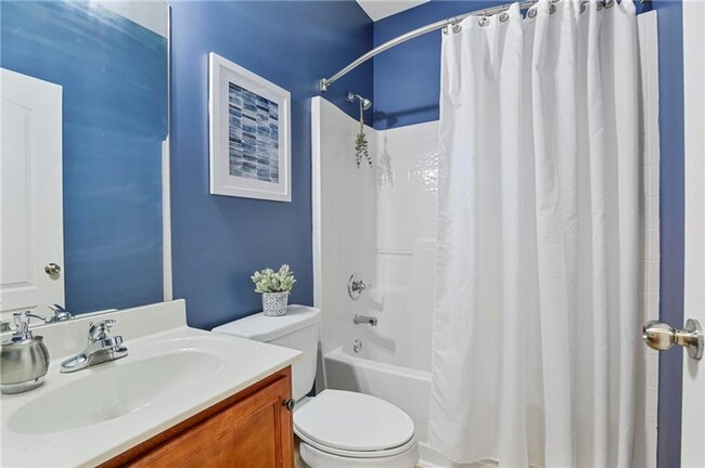 Building Photo - 611 Crosswinds Cir