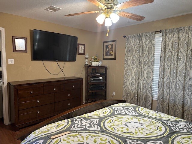 Building Photo - 6380 Green Meadow Dr