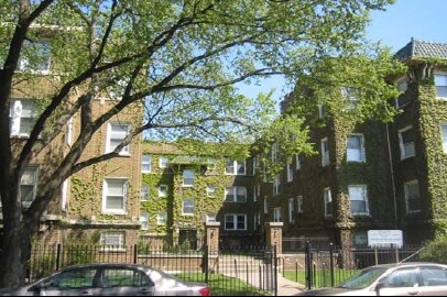 Building Photo - 4831 N Kimball Ave