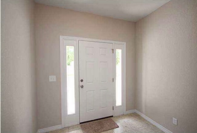 Building Photo - 992 Leigh Ann Ln