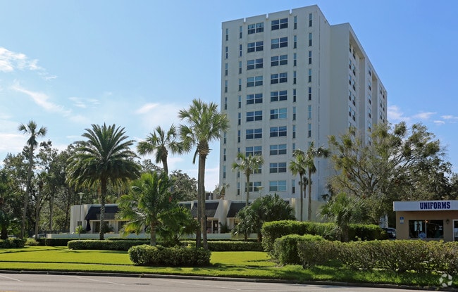Building Photo - Serenity Towers on the St. Johns