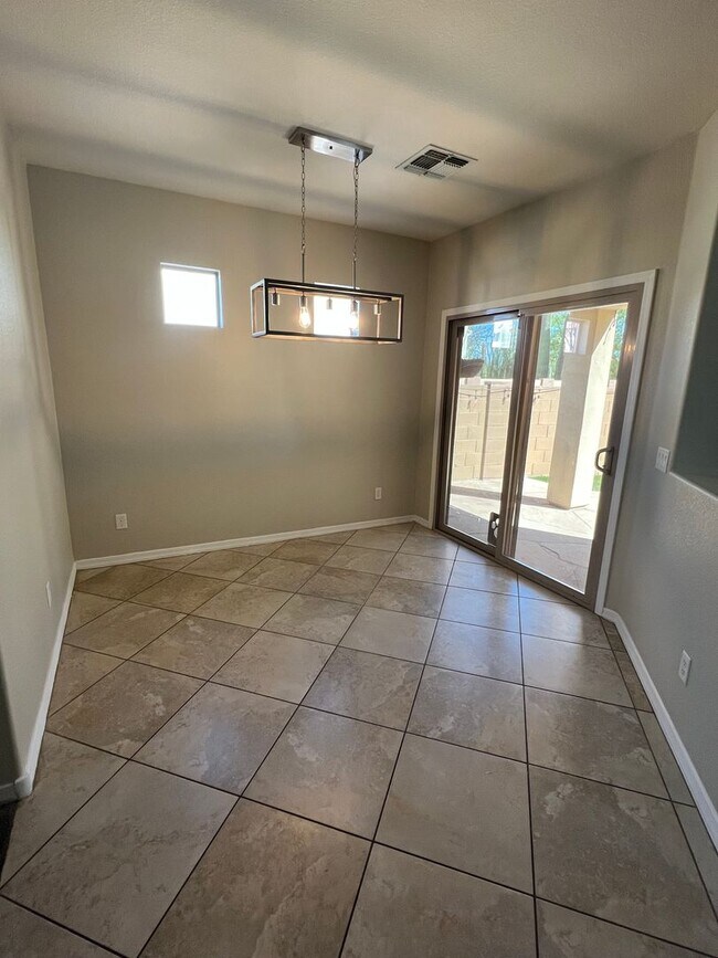 Building Photo - 3 Bedroom - 2 story home in Rancho Sahuarita