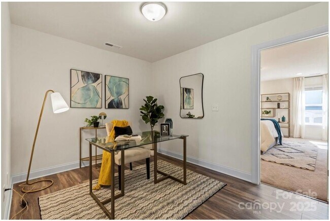 Building Photo - Beautiful 3-Bedroom Townhome in Harrisburg...