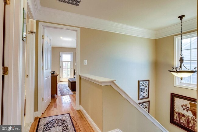 Building Photo - 47571 Royal Burnham Terrace