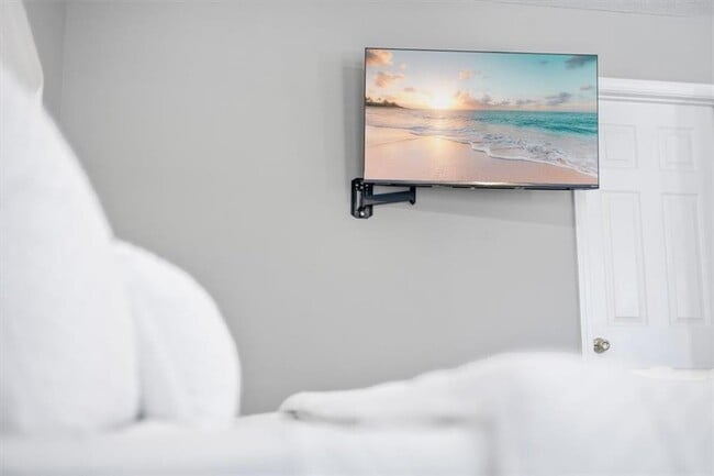 Building Photo - 4266 Cabretta Dr