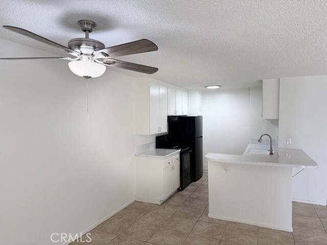 Building Photo - 685 E Vista Chino