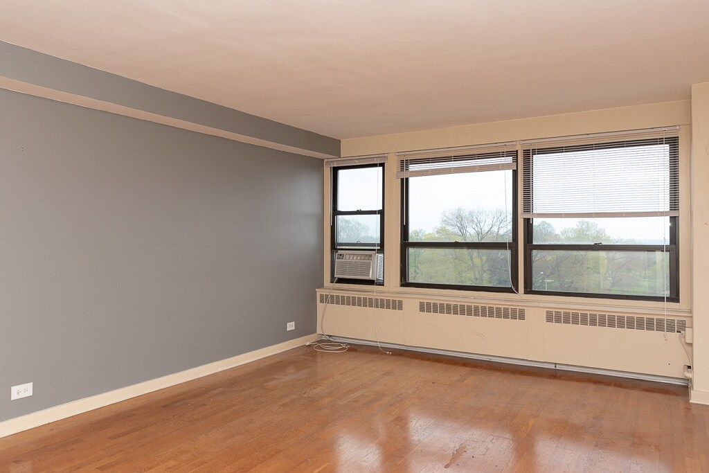 Building Photo - 4180 N Marine Dr