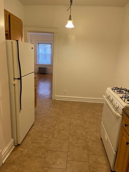 Building Photo - 6964 Sheridan N Rd