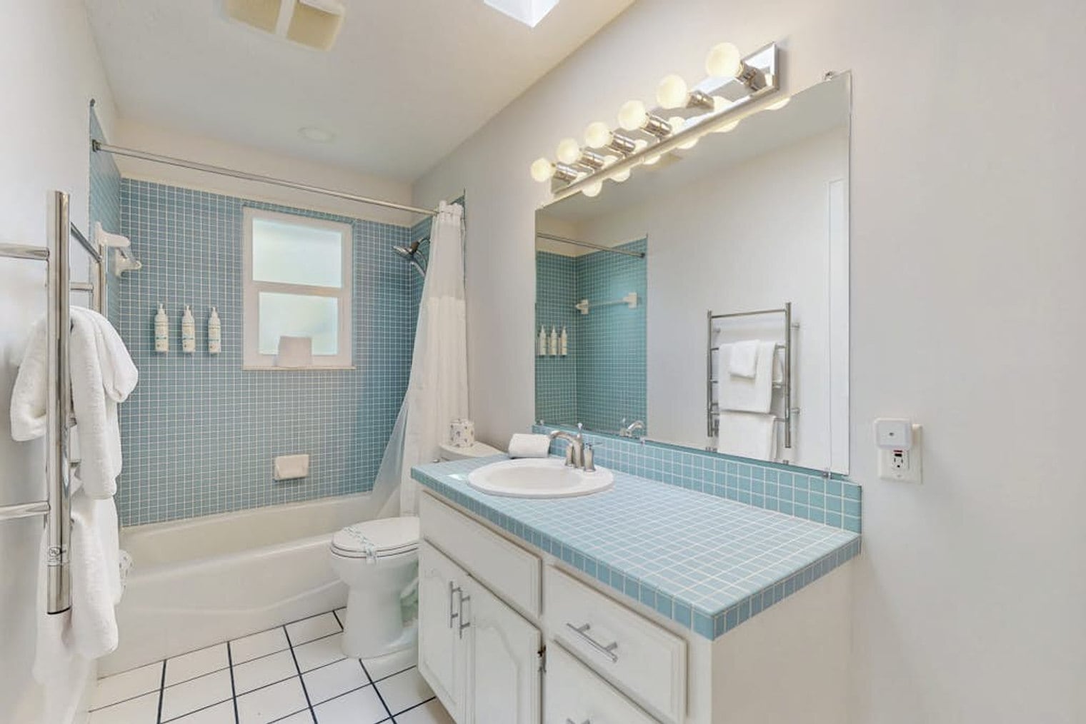 Building Photo - 315 Spring Ave
