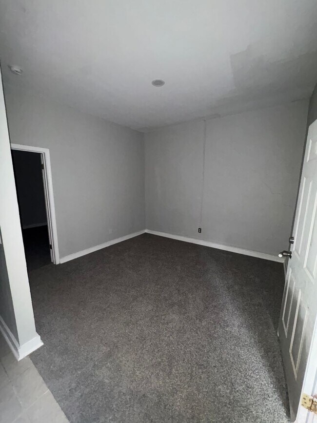 Building Photo - 117 Trojan Way