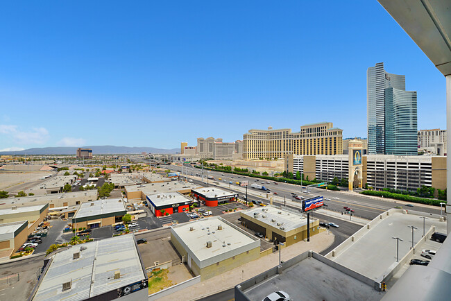 Building Photo - The Martin 1404-North Strip/City/Mtn Views...