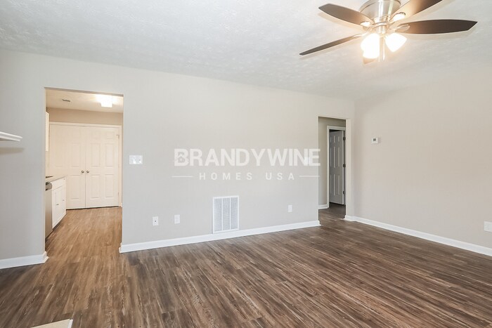 Building Photo - 2617 Old Rex Morrow Rd