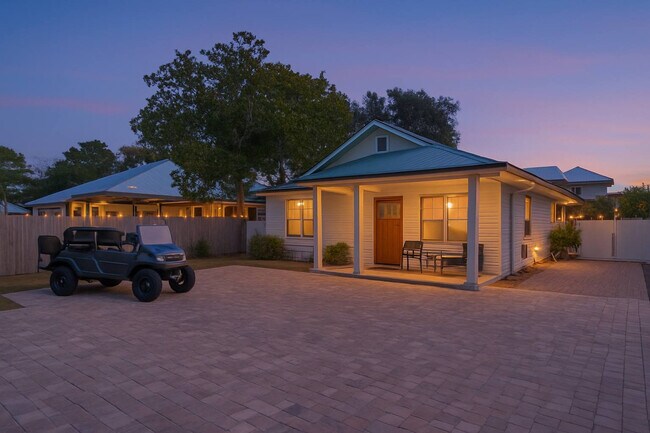 Building Photo - 95 Cobia St